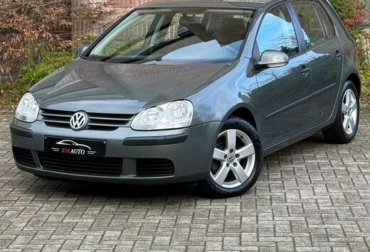 Volkswagen Volkswagen Golf 5 1.4 FSI Essence CarPlay