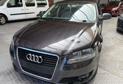 Audi A3 Sportback 1.6i Ambiente S tronic