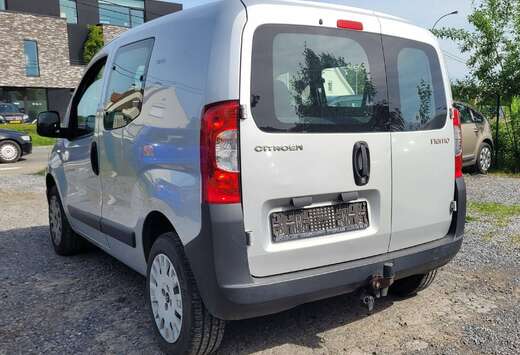 Citroen 1.4i AL GEKEURD ROOS FORM TREKHAAK 12-2011
