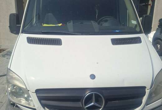 Mercedes-Benz 310 CDI