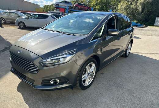 Ford S-max 1.5 i titanium full