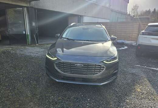 Ford Focus Clipper 1.0 EcoBoost MHEV Titanium Style