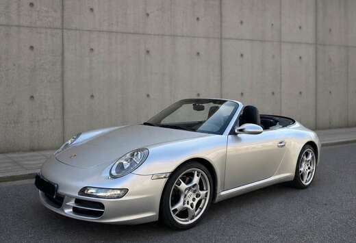 Porsche Carrera 2 Cabrio