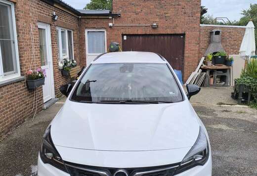 Opel Sports Tourer 1.5 Diesel 122 ch automatisch