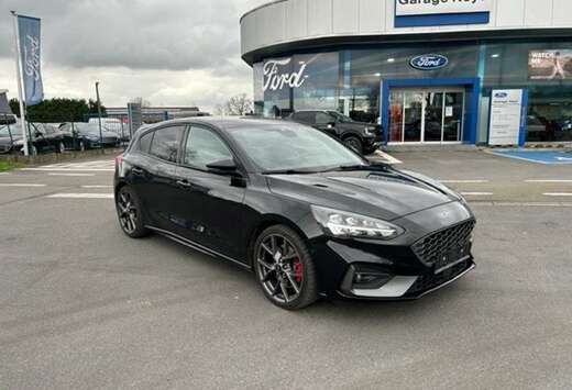 Ford ST 2.3 EcoBoost 280pk M6 5D