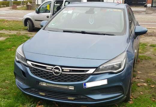 Opel Astra 1.4 Turbo Edition MET MOTORSCHADE