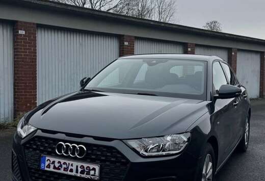 Audi Sportback 25 TFSI S line tronic