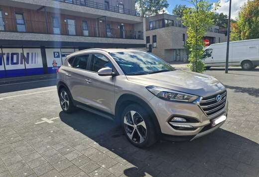 Hyundai Tucson+blue+1.7+CRDi+2WD+Intro+Edition