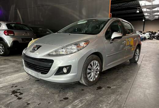 Peugeot 207 1.4i Access / 12 MOIS DE GARANTIE