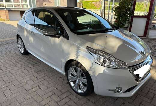 Peugeot 208 1.6i XY