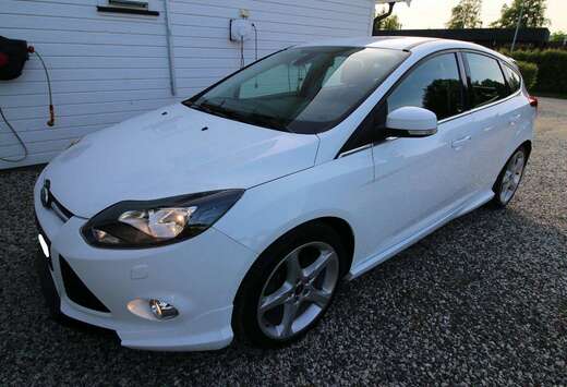 Ford Focus 1.6 TDCi ECOnetic Tech. Titanium