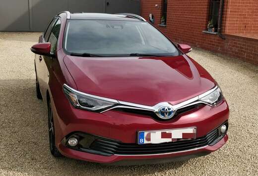 Toyota Auris SW 1.8i HSD Comfort