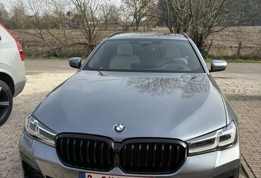 BMW BMW 530e xDrive M-Line  Full Option