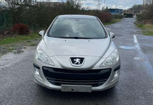 Peugeot 308 1.6 HDi Confort Pack