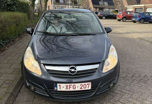 Opel Corsa 1.2i Sport