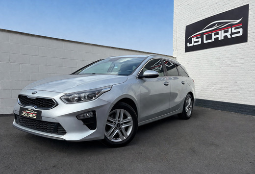 Kia 1.6 CRDi*1er PROP*GPS*CAMERA*PDC*LED*ATTACHE REMO ...