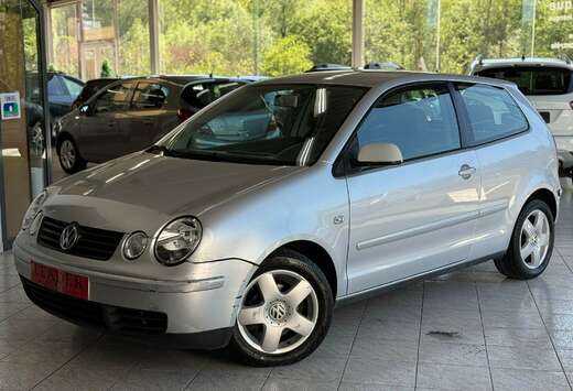 Volkswagen 1.4 ESSENCE 75CV - AUTOMATIQUE - AIRCO