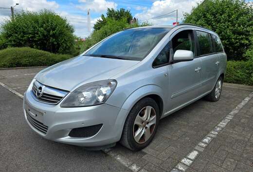 Opel 1.6 ESSENCE 115CV - 7 PLACES