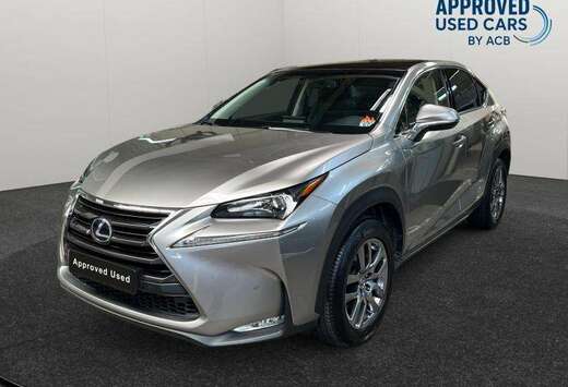 Lexus 2.5 300h Executive Line AWD 5d 114kW