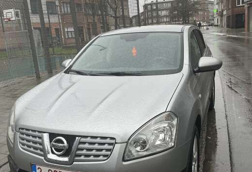 Nissan 1.6i 2WD Tekna Pack