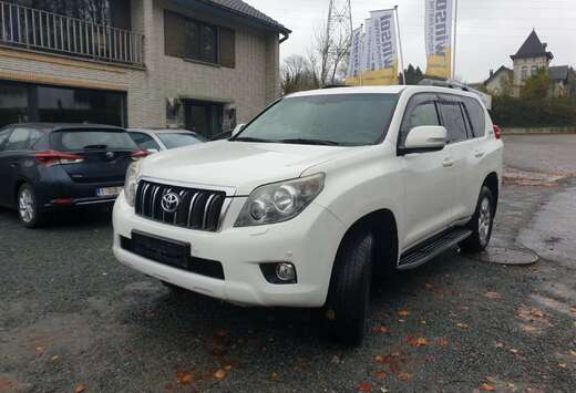 Toyota 3.0 D-4D Automatik 60th Anniversary* 7 places. ...