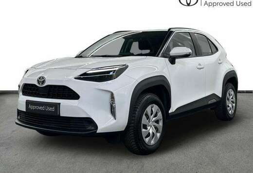 Toyota Dynamic  heated seats  all season tyres