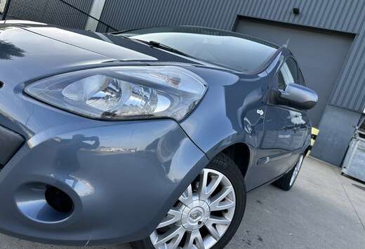 Renault 1.2i 20th Tomtom Editie