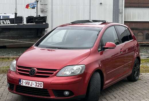 9ff Golf Plus 1.6benzine 5.199€