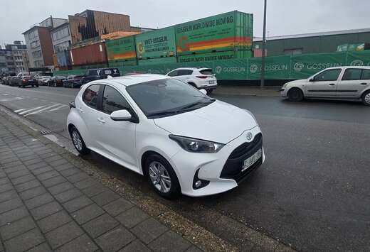 Toyota Hybrid 116 1.5 VVT-i Club