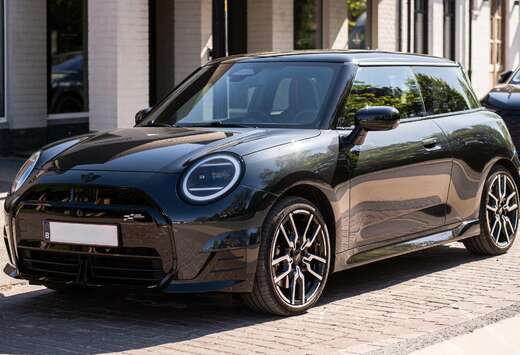 MINI Cooper John Cooper Works