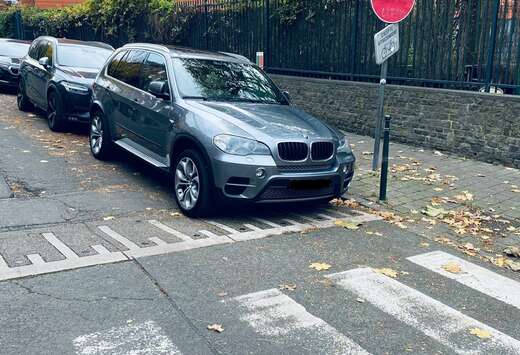 BMW 3.0 dA xDrive30 les portières option SOFT CLOSE