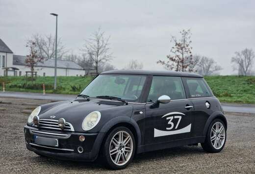 MINI 1.6i benz 2006 start rijdt goed kan gekeurd word ...