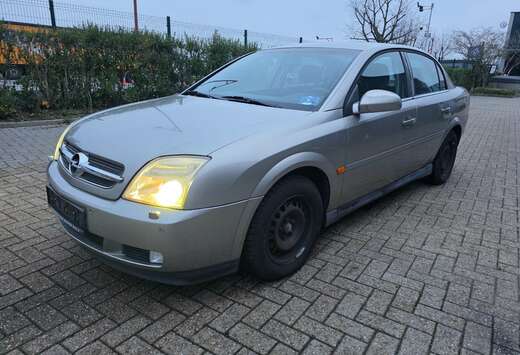 Opel Vectra 2.2 - AUTOMATIC