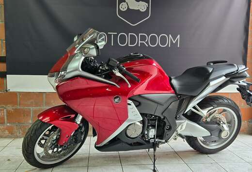 Honda f