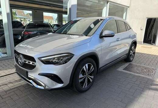 Mercedes-Benz Widescreen-Trekh-Cam-Privacy-Carplay-Sf ...