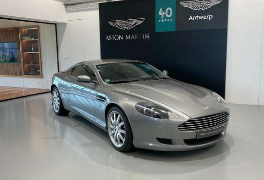 Aston Martin 5.9i V12 Touchtronic