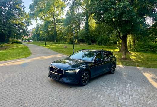 Volvo V60 2.0 B4 Plus Dark
