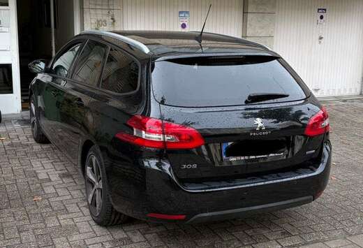Peugeot SW 1.2 PureTech Active STT