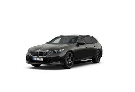 BMW i5 eDrive40 Touring M Sport | PANO | B&W | 4-ZONE