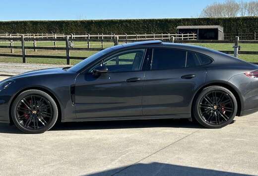 Porsche 4 Sport Turismo 3.0 V6 Turbo PDK
