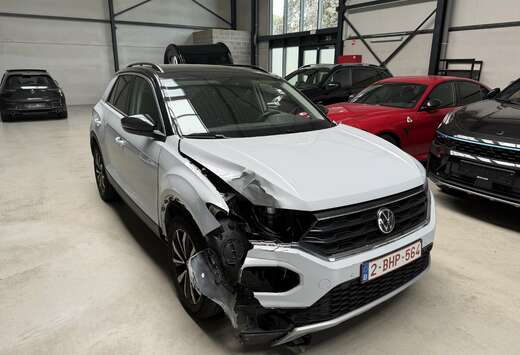 Volkswagen T-Roc 1.5 TSI DSG - ACCIDENT CAR/EXPORT