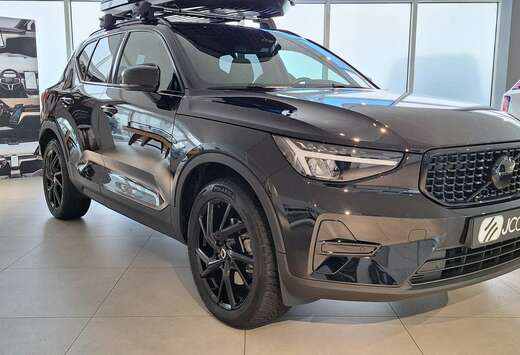 Volvo XC40 2.0 B3 MHEV Plus Black Edition DCT