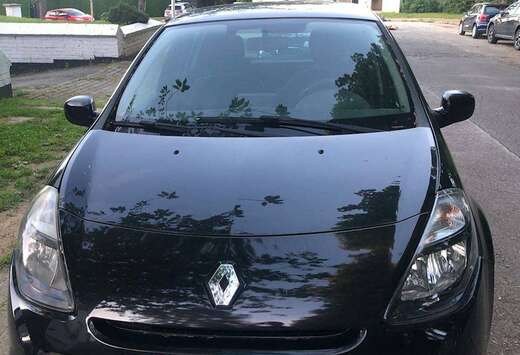 Renault Clio 1.2i TomTom LIVE
