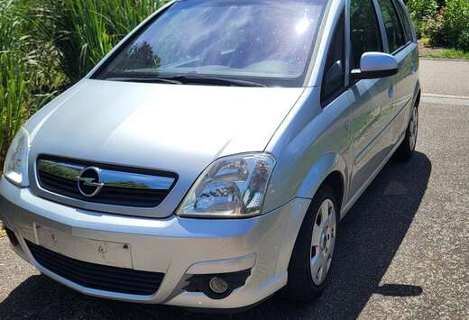 Opel 1.4i Cosmo