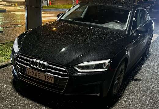 Audi 35 Tfsi 1984cm3 S tronic S-LINE LED Intérieur