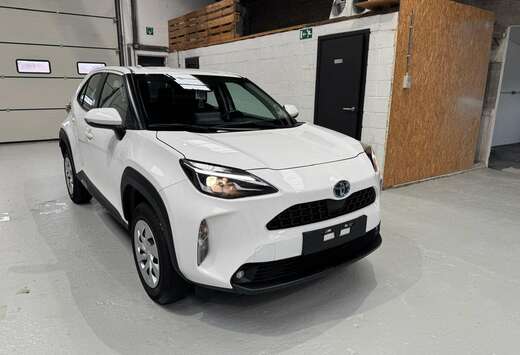 Toyota Yaris Hybrid 1.5i VVT-i E-CVT Dynamic