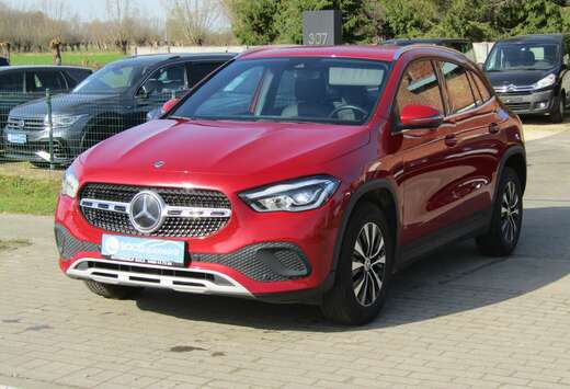 Mercedes-Benz GLA 180 Business Line