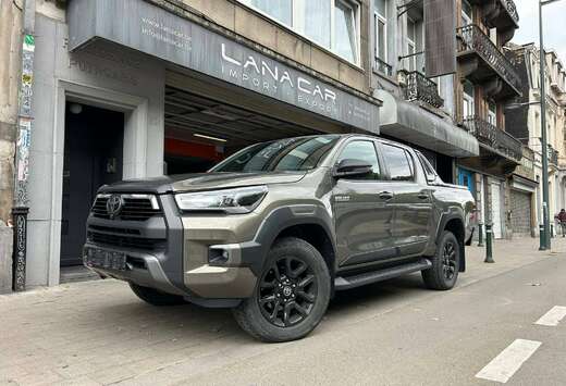 Toyota Hilux 2.8 D-4D 4WD Invincible