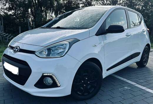 Hyundai i10 1.0i Blackline