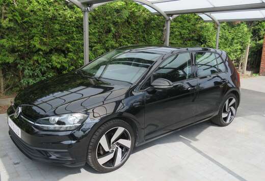 Volkswagen Golf 1.6 CR TDi BMT 124710 km,Camera ,Navi ...